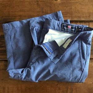 Boys Vineyard Vines performance shorts size 14